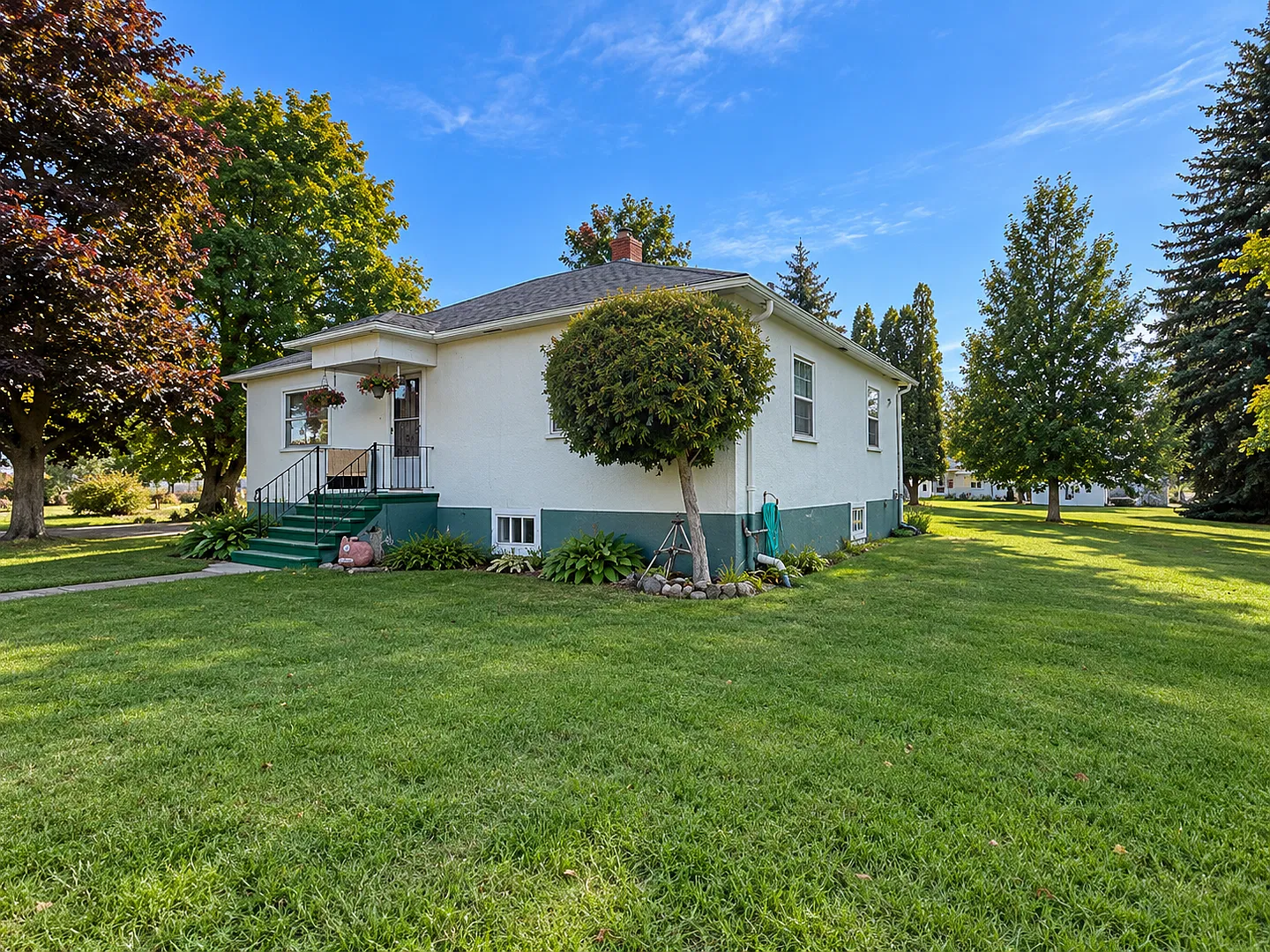 Retro Charm with Room to Roam! | $2,300/Month — Photo 2
