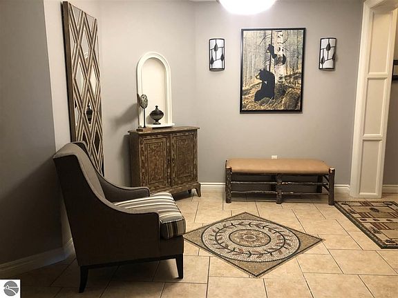 5th image of 5707 S Lake St #6-A