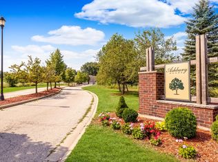 8469 S Ashbury Ln APT 204, Oak Creek, WI 53154