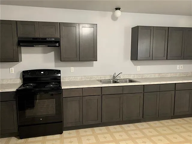 4751 Lynhuber Dr — Photo 5