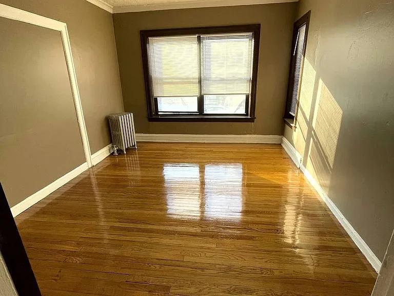 79th Street Apartments — Photo 15