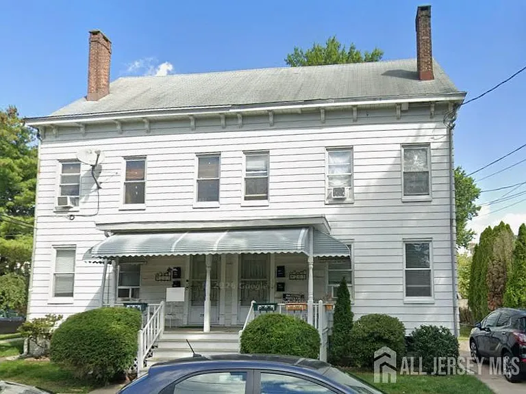 205 Cedar Ave #A — Photo 1