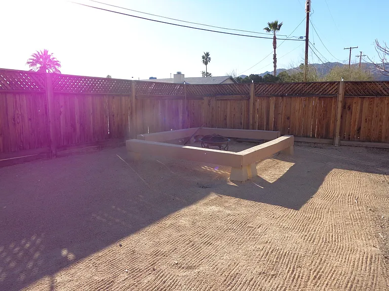 72476 Sunnyvale Dr — Photo 28
