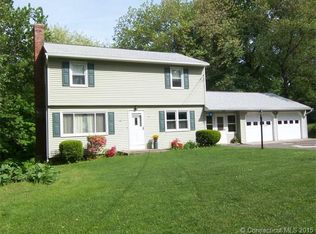 90 Rimmon Hill Rd, Beacon Falls, CT 06403