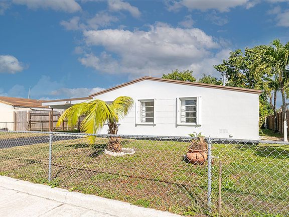 4th image of 4331 SW 33rd Drive