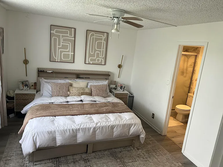 6301 N University Dr — Photo 11
