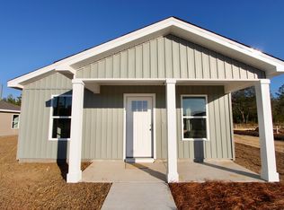 5435 Bayleaf Dr, Crestview, FL 32539