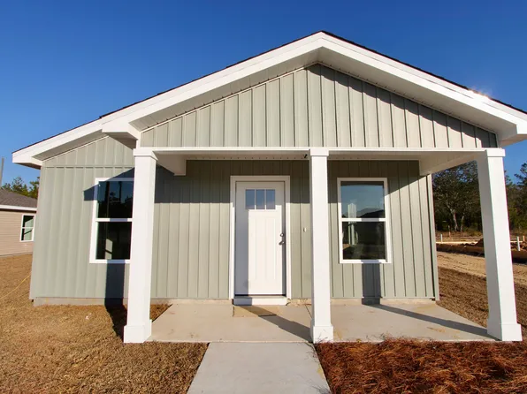 5437 Bayleaf Dr, Crestview, FL 32539