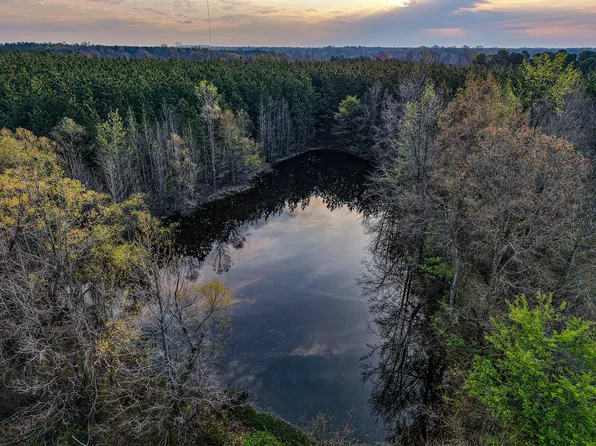 964 Hugh Mosley Rd, Cedarbluff, MS 39741