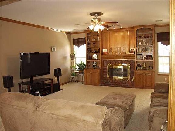2nd image of 2816 SW 109th St