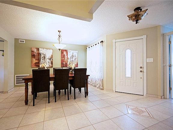 3rd image of 7819 Bay Cedar Dr