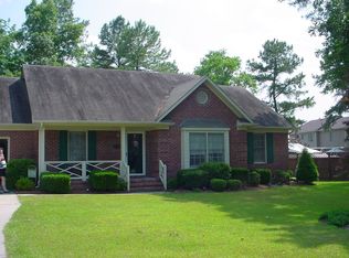6427 Rolling Meadows Ln, Fayetteville, NC 28306