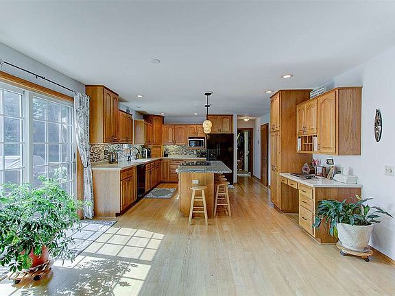 5th image of 130 Vilas Hibbard Pkwy