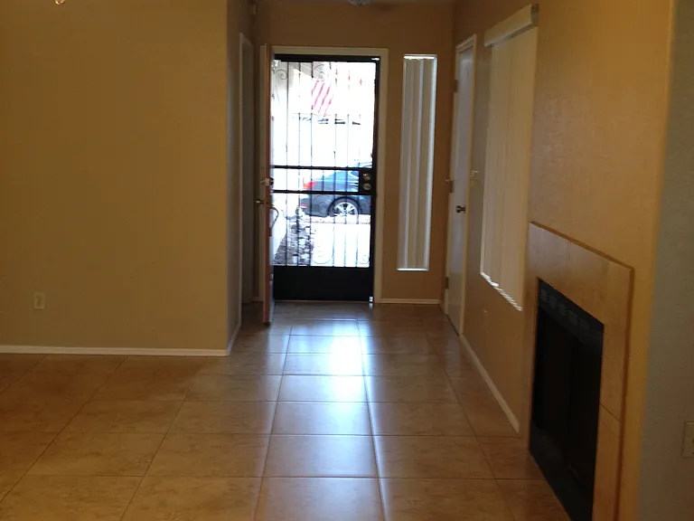 4685 W Gatehinge Ct — Photo 2