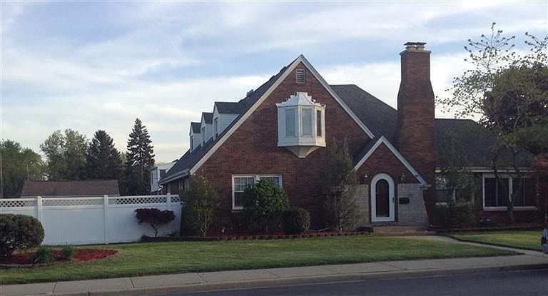 1st image of 8907 Waymond Ave