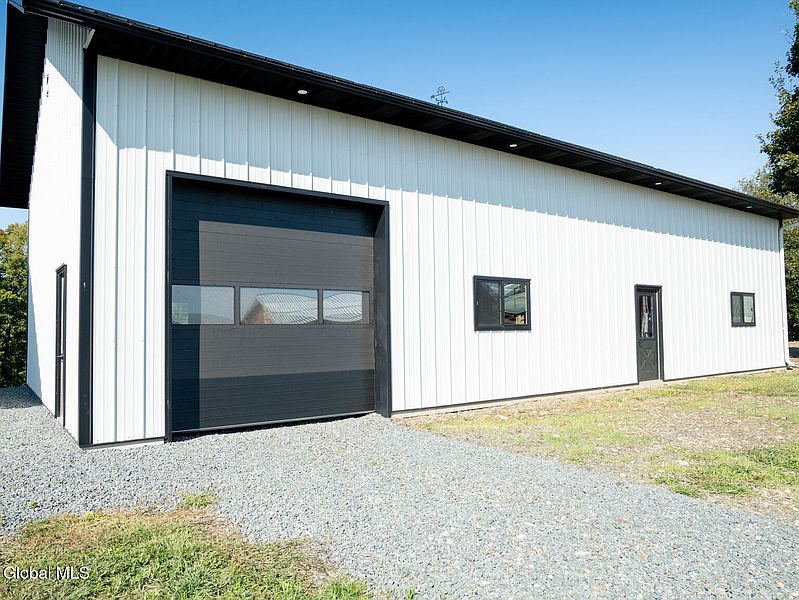 3rd image of 282-A Ridge Road