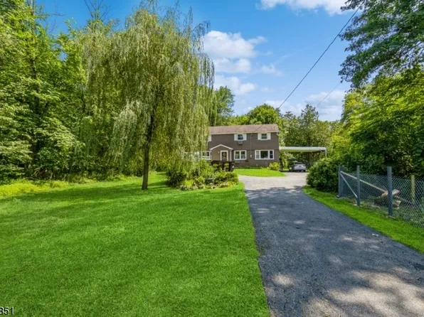 90 Lincoln Park Rd, Pequannock Twp., NJ 07440