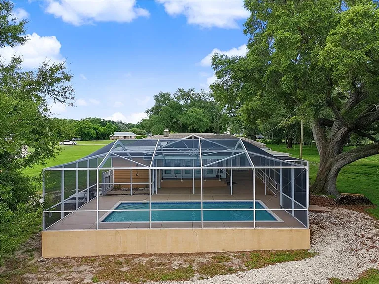 125 Lake Roy Dr — Photo 37