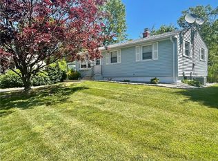 3 Fern Cir, Ansonia, CT 06401