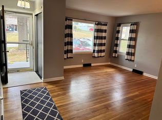 4413 Vinton St, Omaha, NE 68105