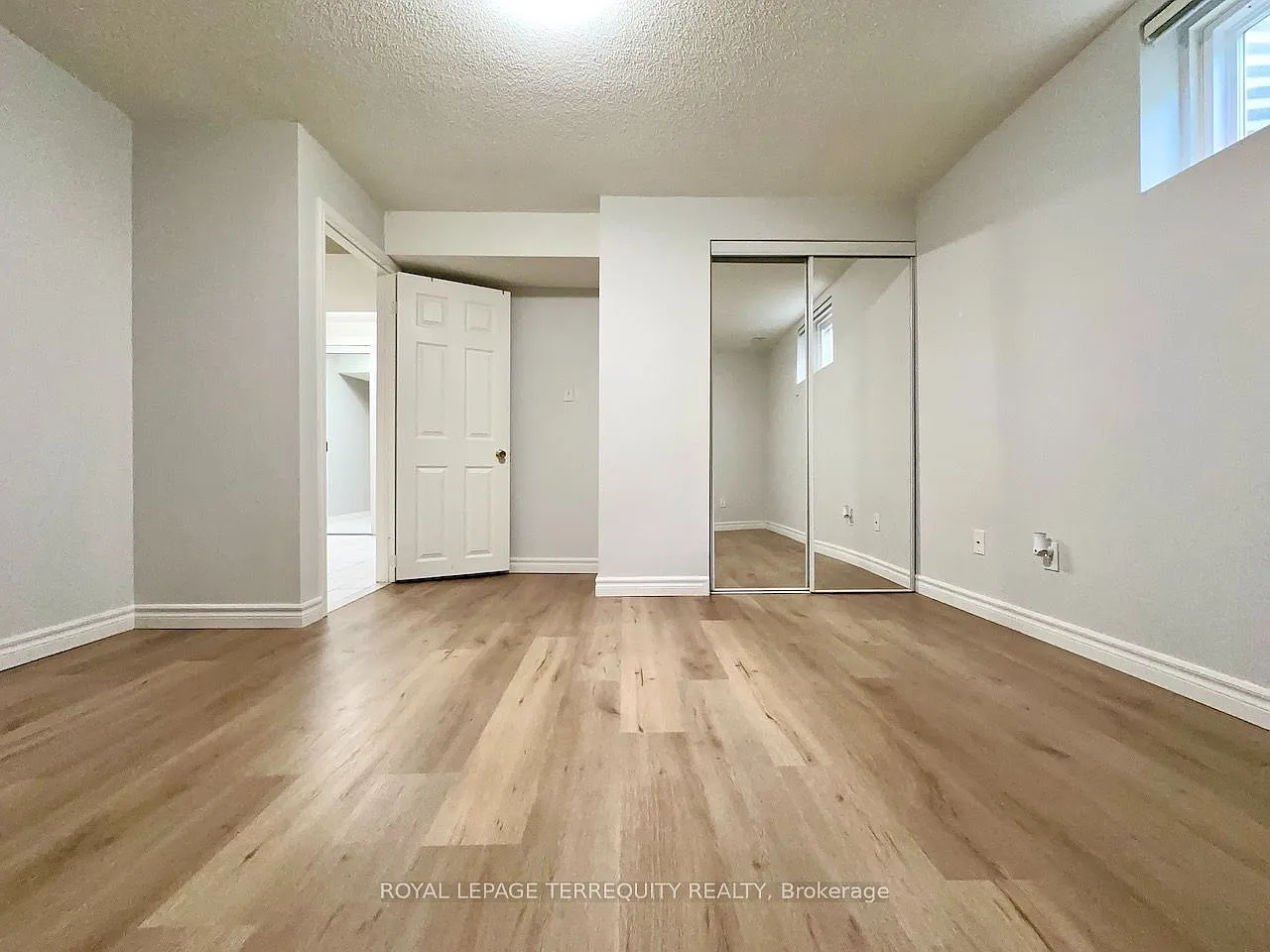 2 bed, $2,000 — Photo 2