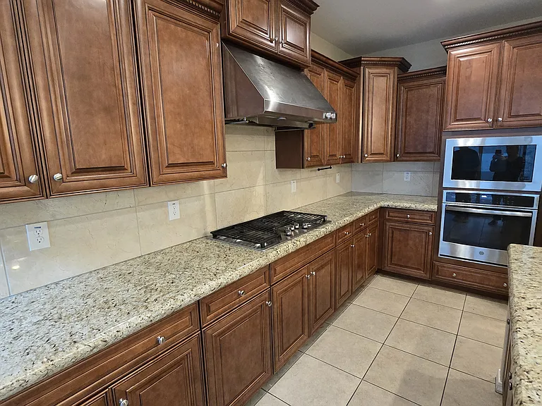 3843 E Turley St — Photo 2