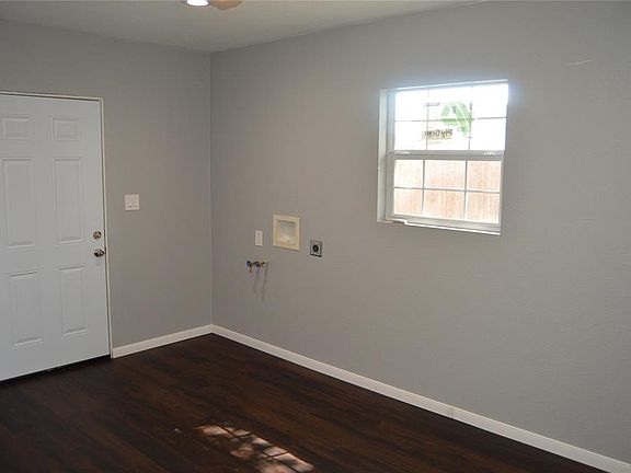 5th image of 4530 N Shore Dr
