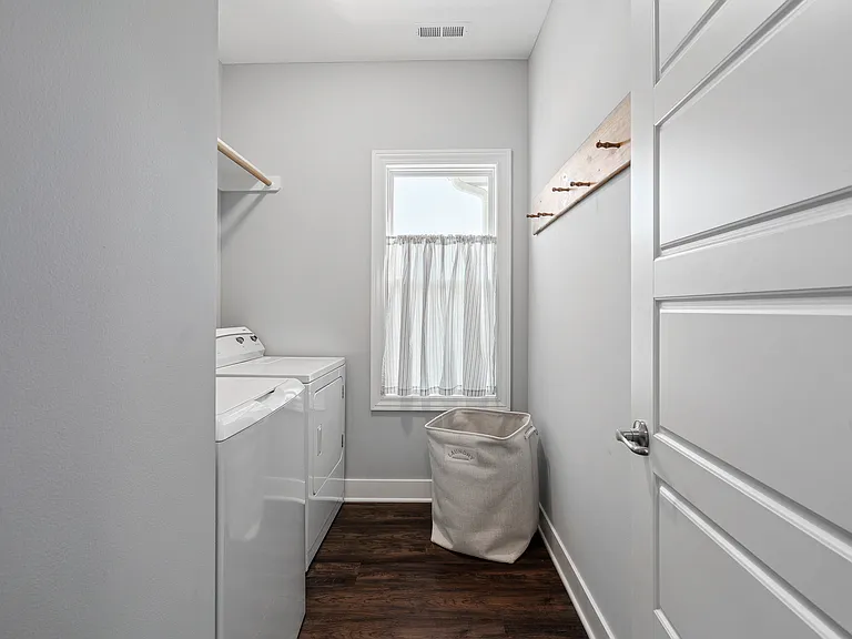 8435 Ottawa St — Photo 27
