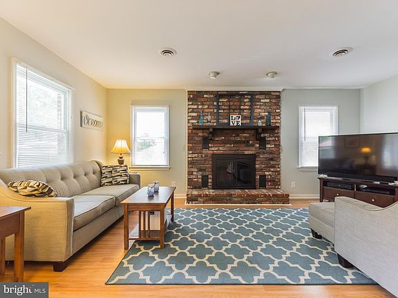 5th image of 5624 Dartmouth St