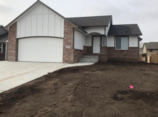 5861 N Millsboro Cir, Wichita, KS 67219