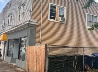 1015 E 2nd St, Plainfield, NJ 07062