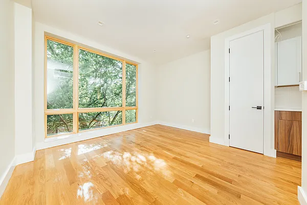 Rented by Nooklyn NYC LLC | media 20