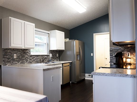 4th image of 7700 Falls Creek Way