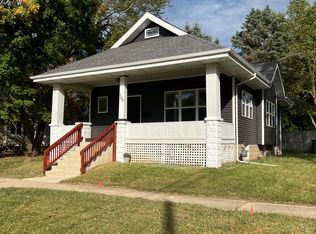 306 Greenwich St, Valparaiso, IN 46383