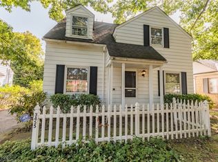 3455 Colton Rd, Shaker Heights, OH 44122