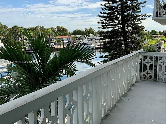 5th image of 13155 Ixora Ct APT 211