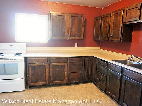 3rd image of 209 S Naches Ave APT 3