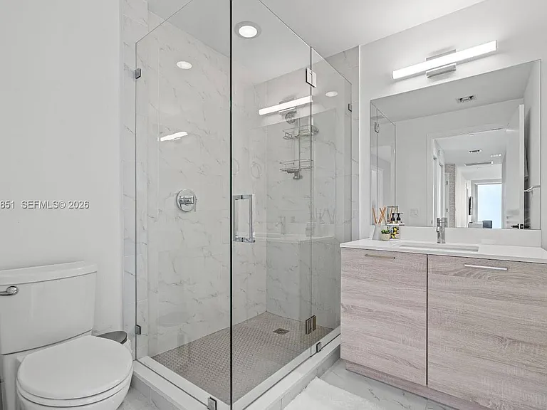 16385 Biscayne Blvd #3201 — Photo 23