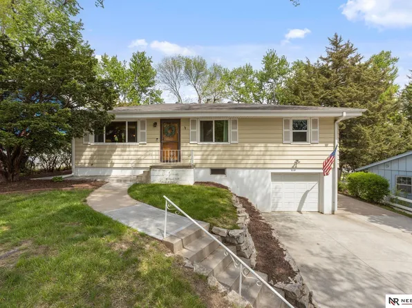 11118 Jackson St, Omaha, NE 68154