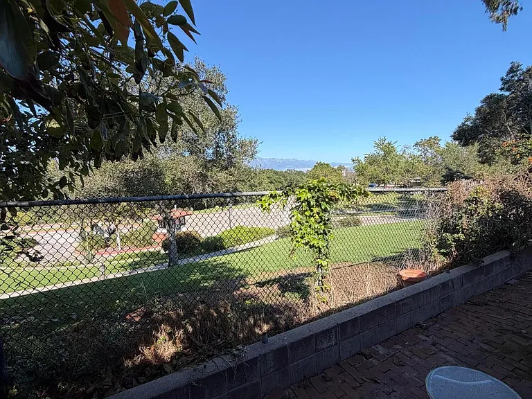 316 Oceano Ave #B — Photo 6