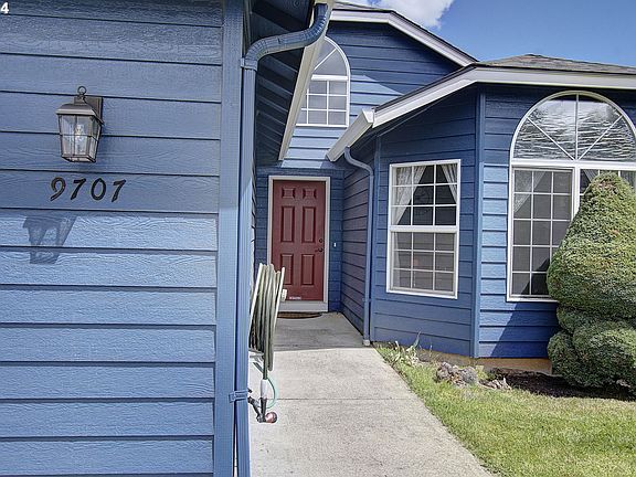 2nd image of 9707 NE 104th Ct