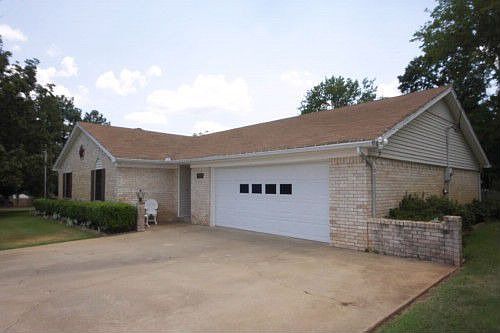 1st image of 750 Garden Dr
