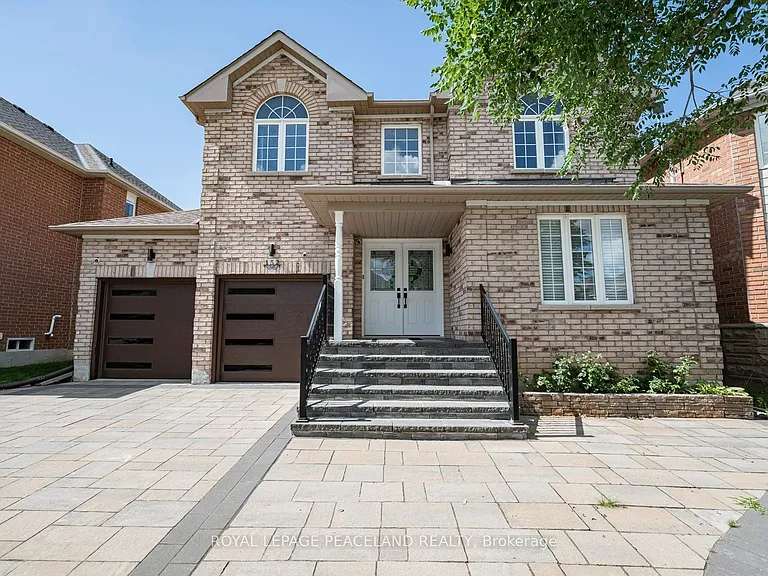 152 Flagstone Way — Photo 2