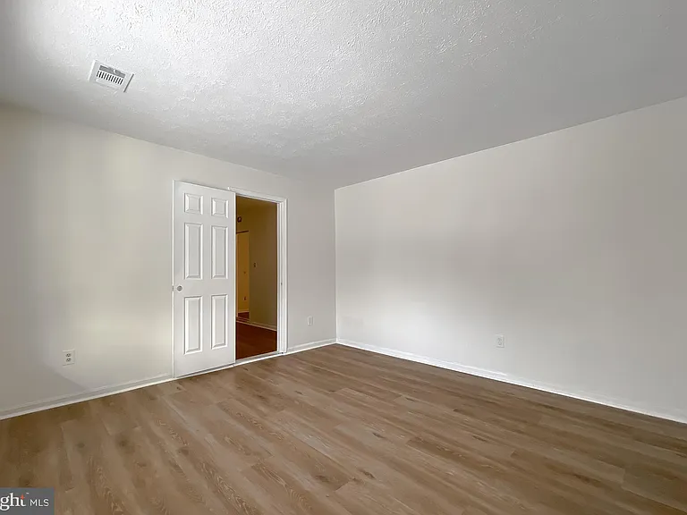 2094 Chapelside Ct — Photo 16