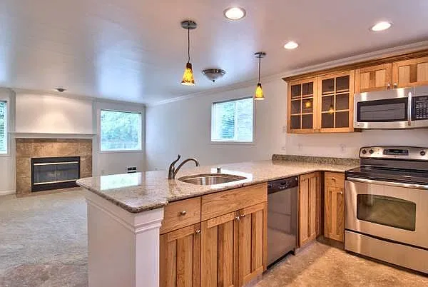 2 bed, 2.5 bath, 1100 sqft, $3,295 — Photo 2