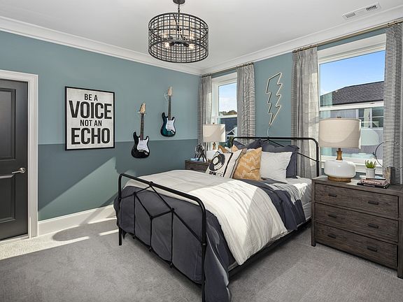 5th image of 4812 Woodrow Pl #1301