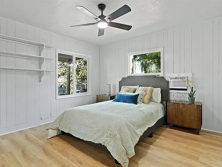 3281 Myers St — Photo 9
