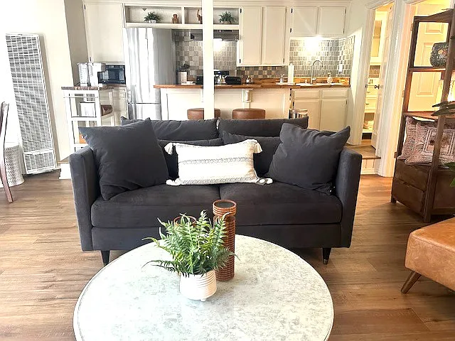 2458 Santa Ana Ave — Photo 4