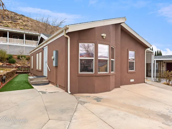 35 Redbluff Dr, Hurricane, UT 84737