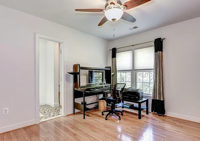 8065 Winstead Manor Ln — Photo 25